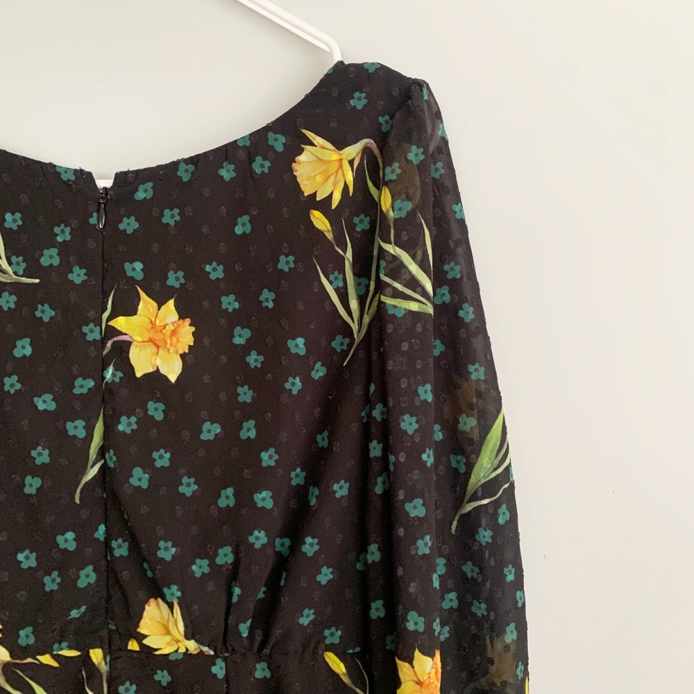 Wayward Fancies Eshakti Floral Square Neck Dress - Picture 16 of 16
